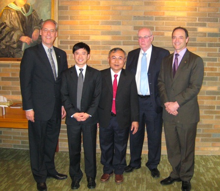 Nguyen Van Phuc and Loi Nguyen at PSU, Oregon